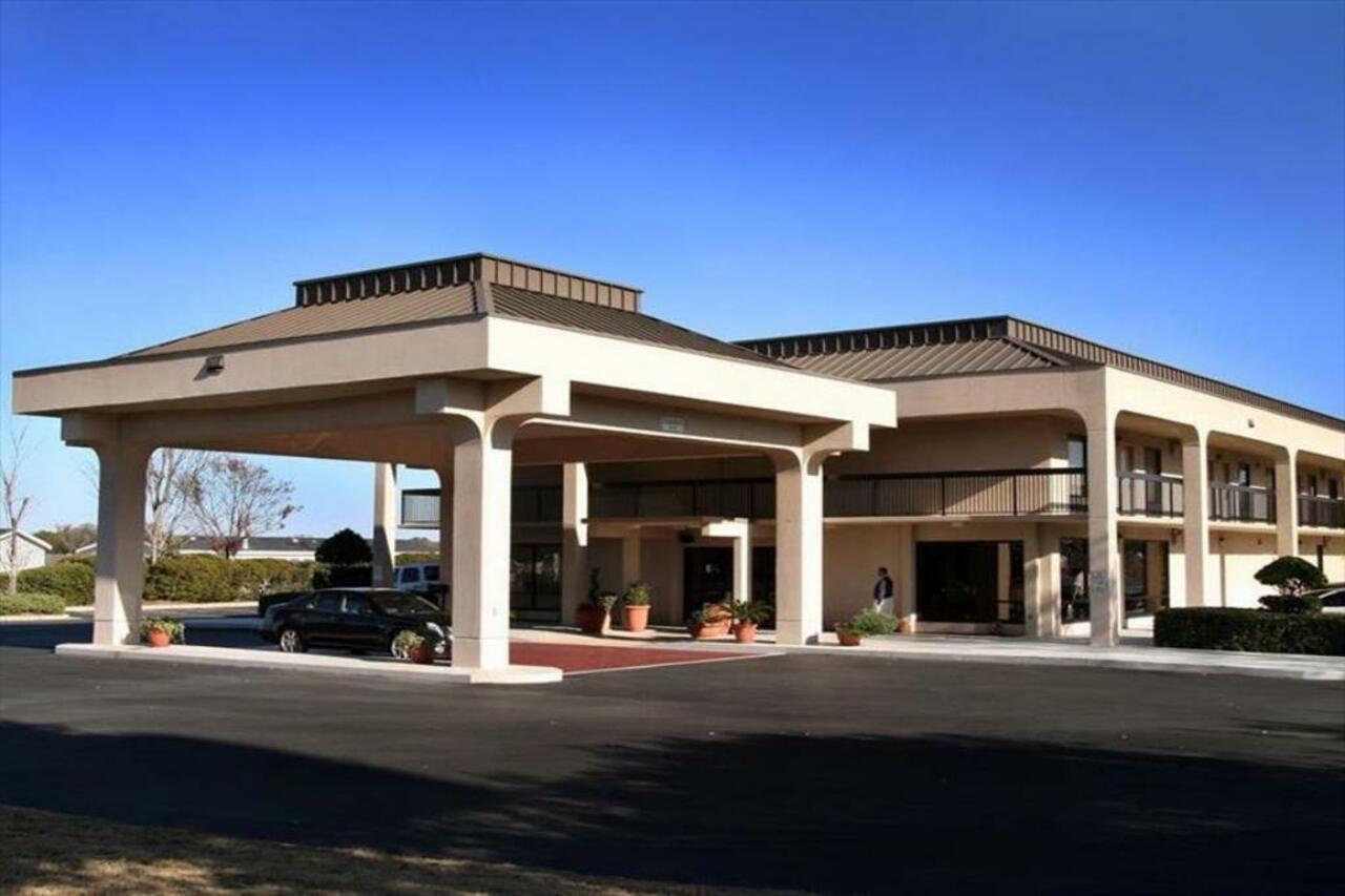 Dublin Inn And Suites ภายนอก รูปภาพ