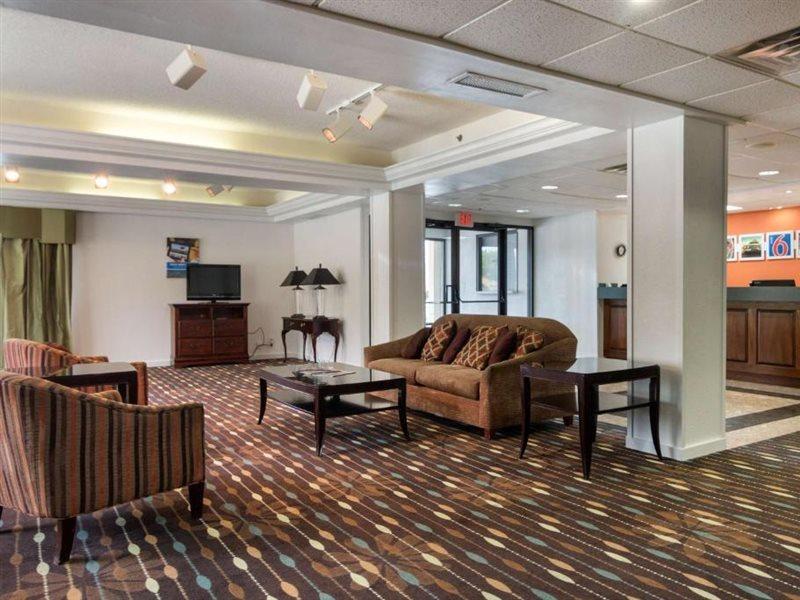 Dublin Inn And Suites ภายนอก รูปภาพ